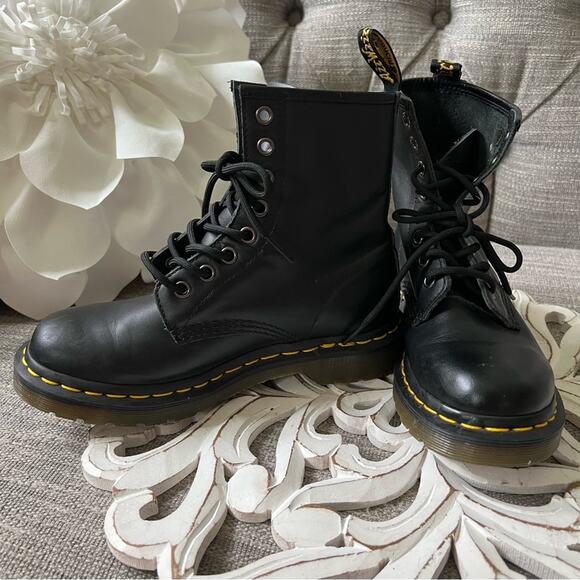 Dr. Martens Black Boots Women’s 5 - Picture 3 of 7